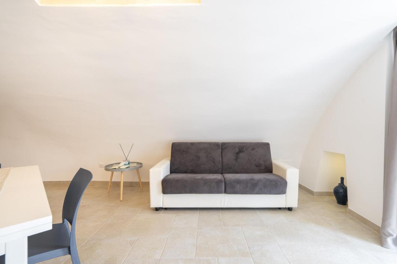 Suite La Scala Del Borgo Cisternino Luaran gambar