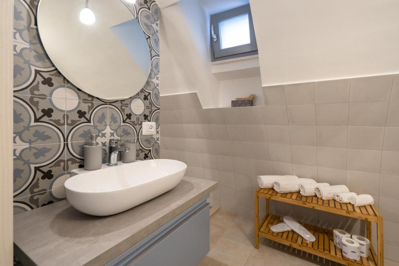 Suite La Scala Del Borgo Cisternino Luaran gambar